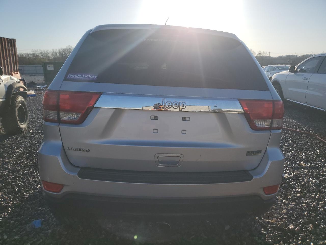 2011 Jeep Grand Cherokee - Image 6