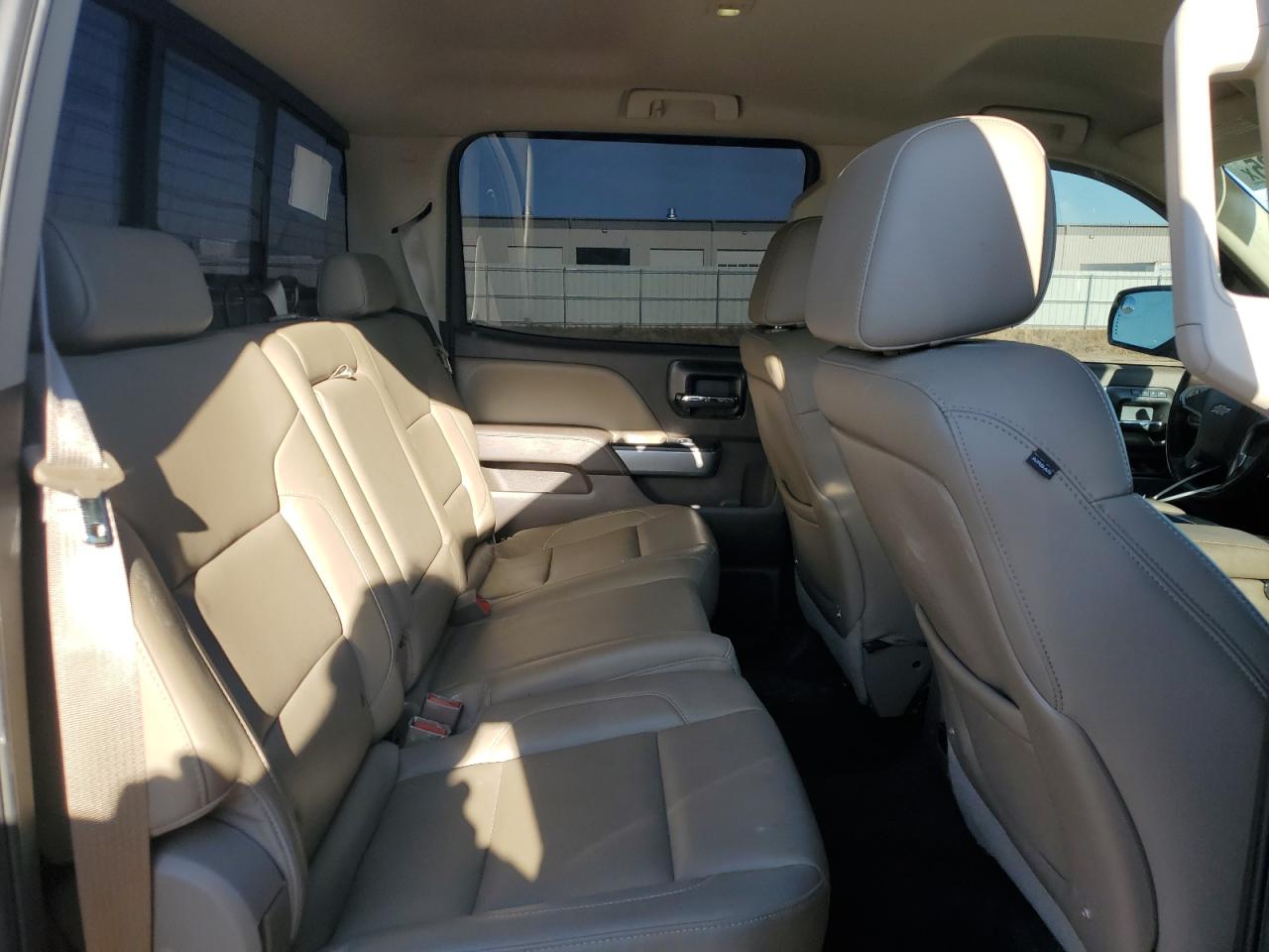 2014 Chevrolet Silverado - Image 11