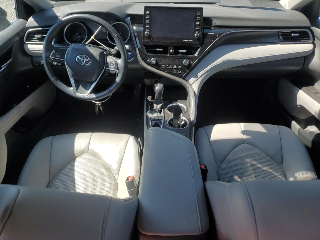 2021 Toyota Camry - Image 8