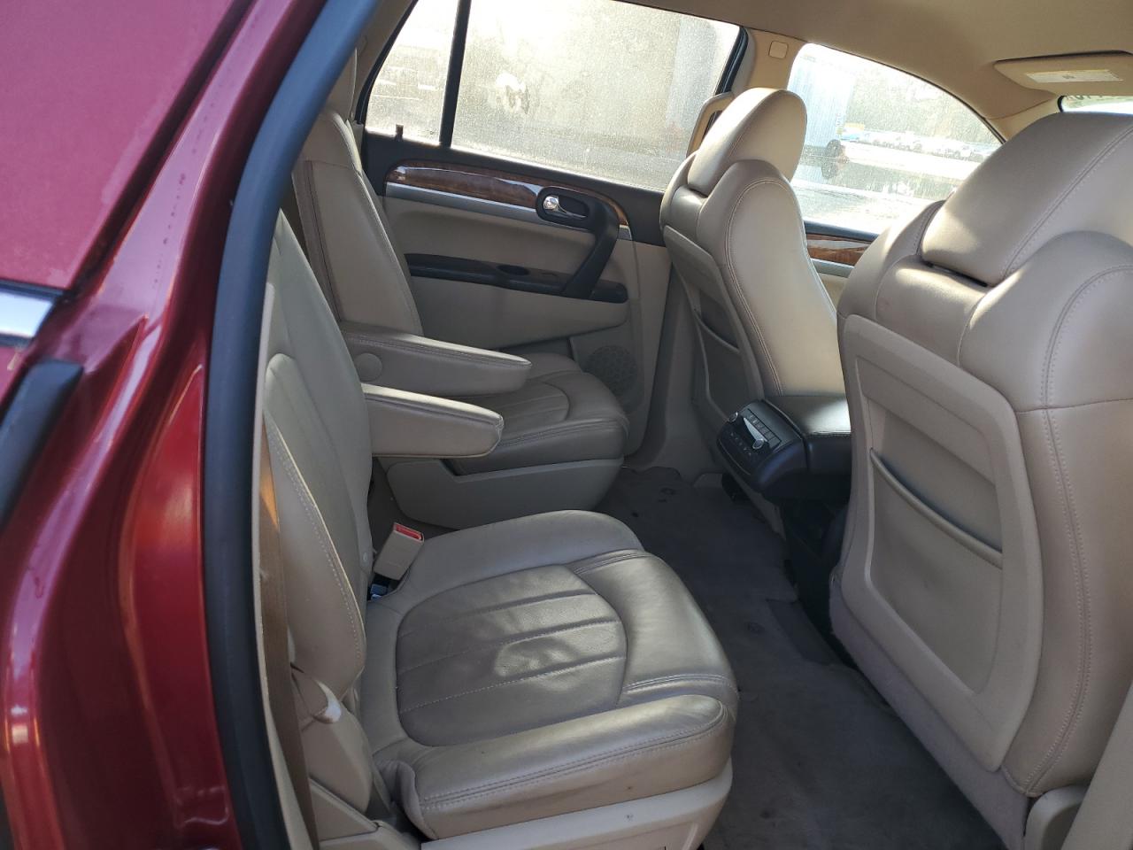 2011 Buick Enclave - Image 11