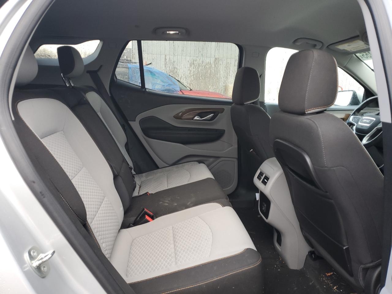 2019 GMC Terrain - Image 12