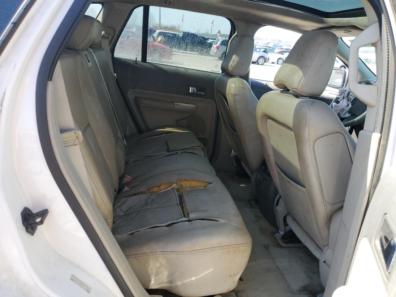 2010 Ford Edge - Image 11
