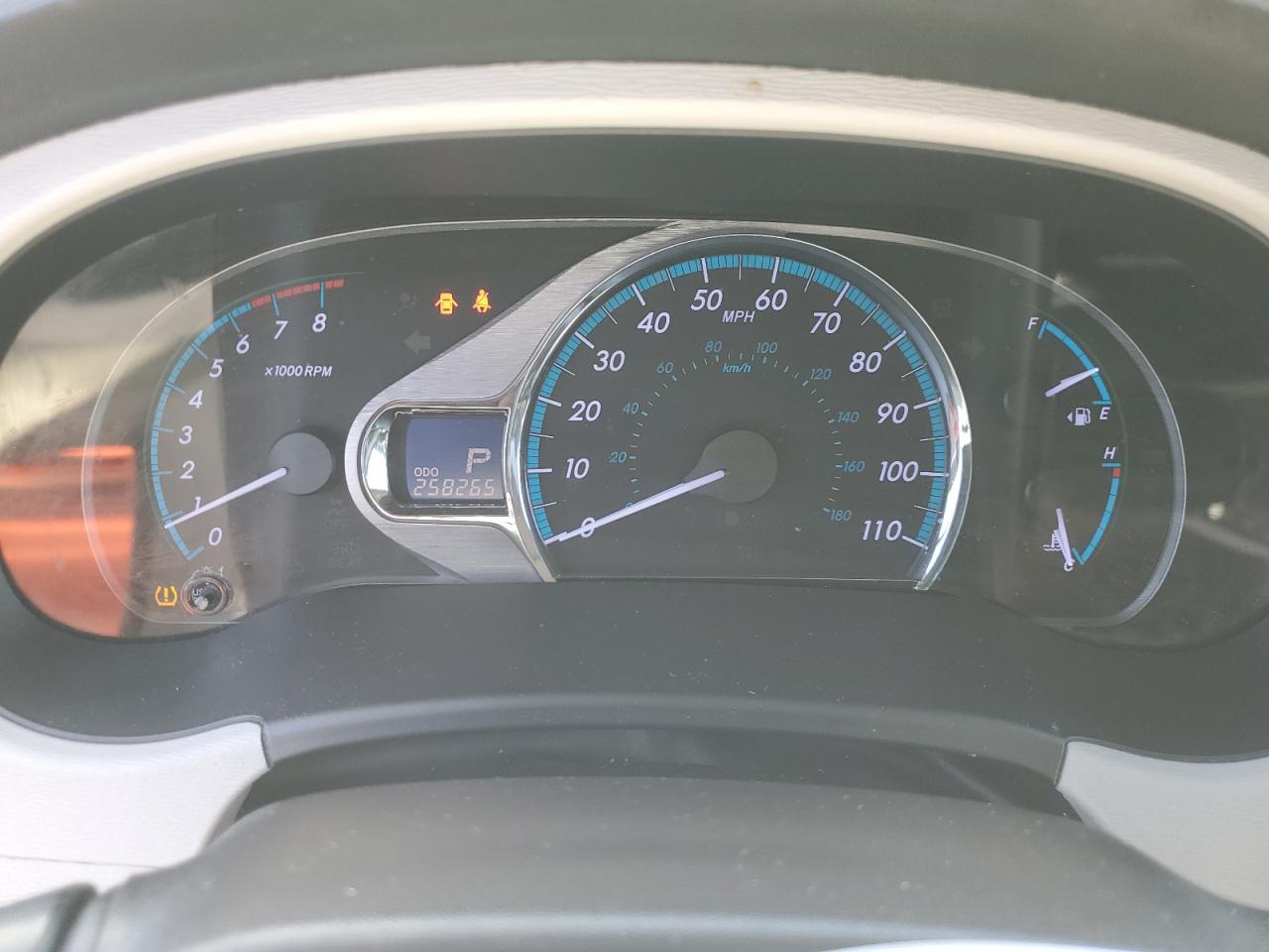 2011 Toyota Sienna - Image 9