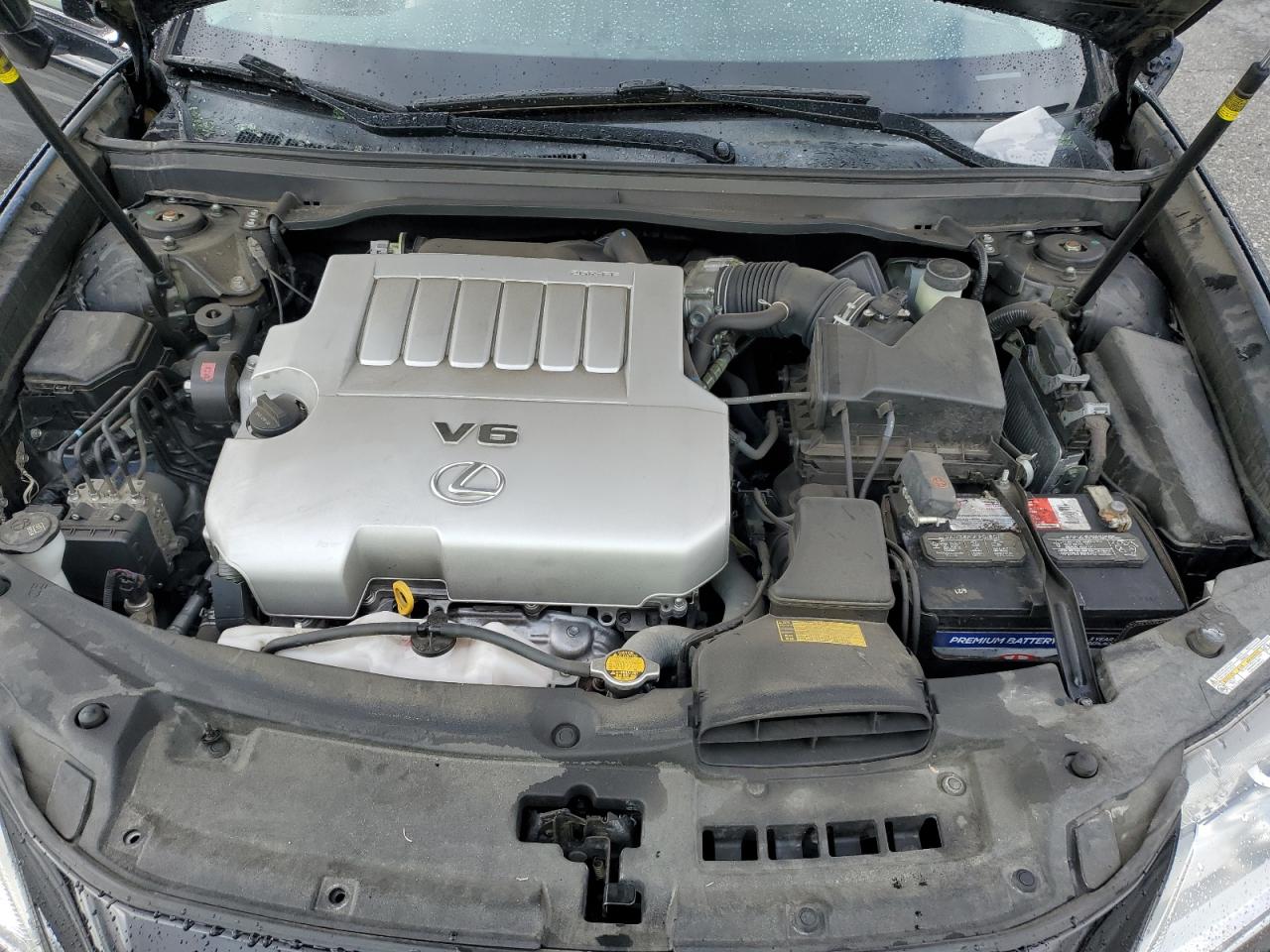 2015 Lexus ES - Image 13
