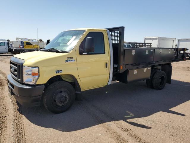 2022 Ford Econoline E450 Super Duty Cutaway Van