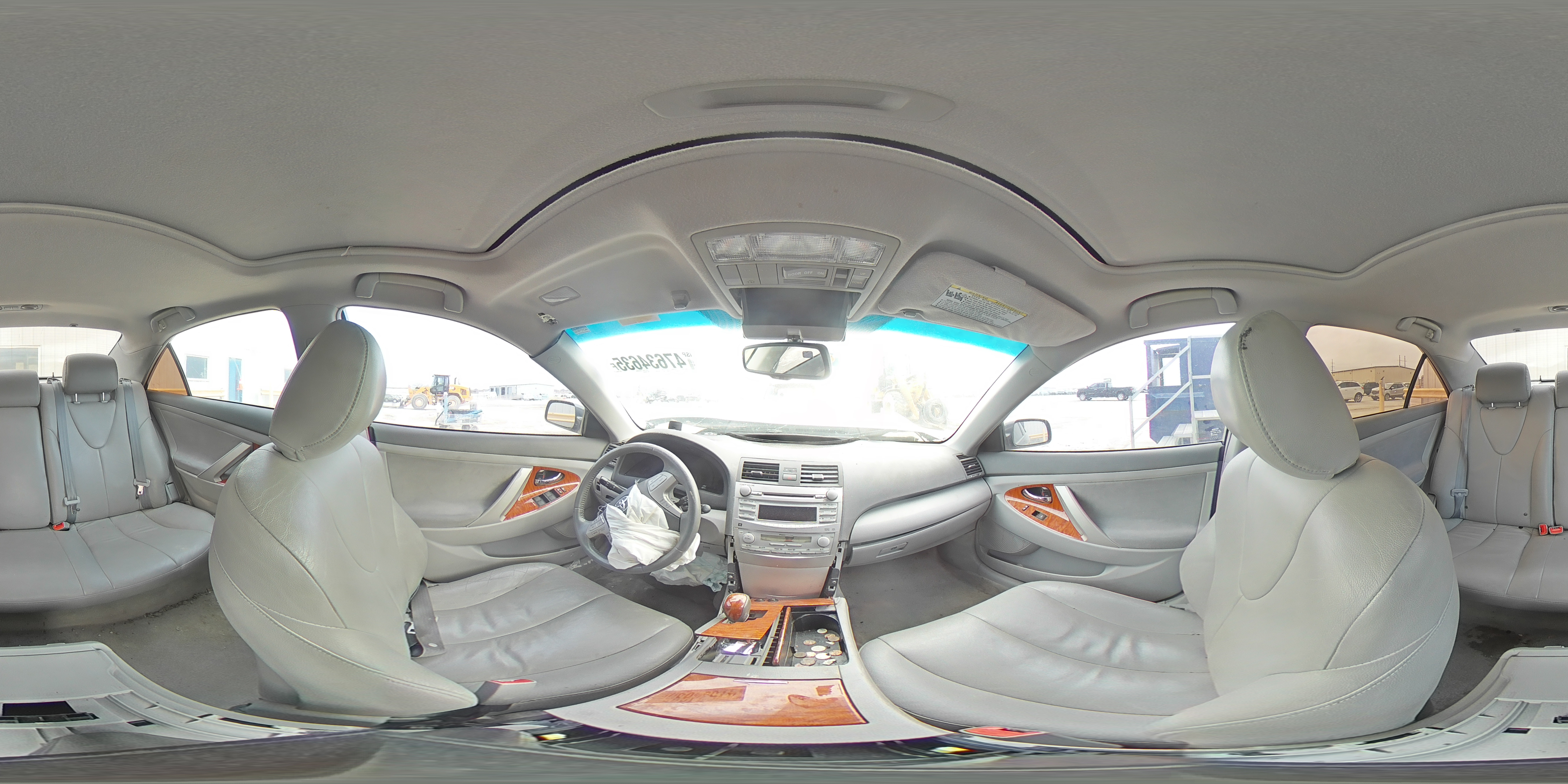 2010 Toyota Camry - Image 13