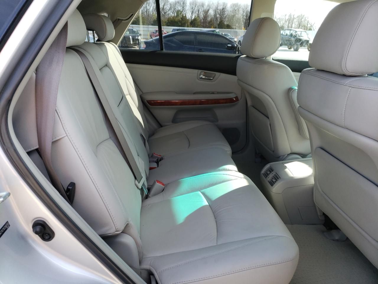 2009 Lexus RX - Image 11