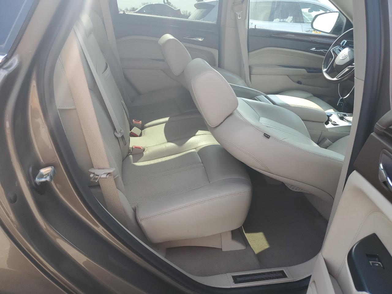 2015 Cadillac SRX - Image 12