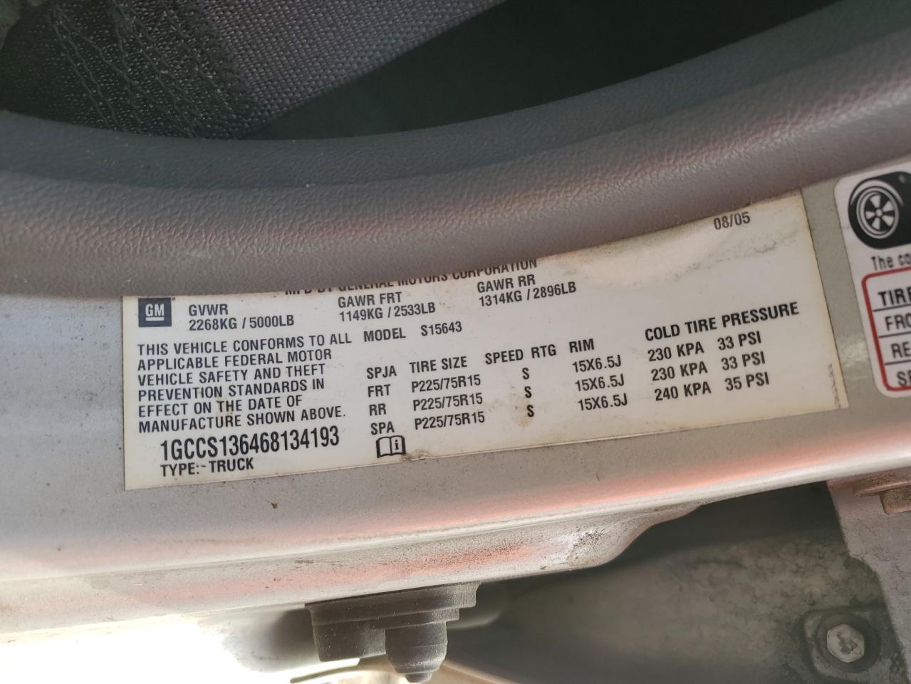 2006 Chevrolet Colorado - Image 12