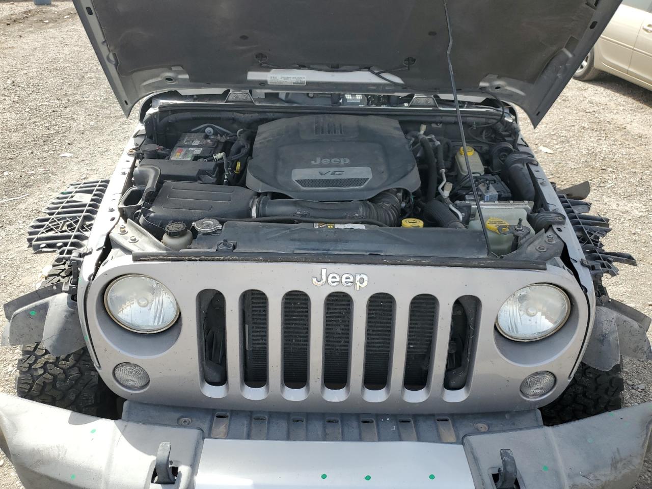 2015 Jeep Wrangler - Image 11