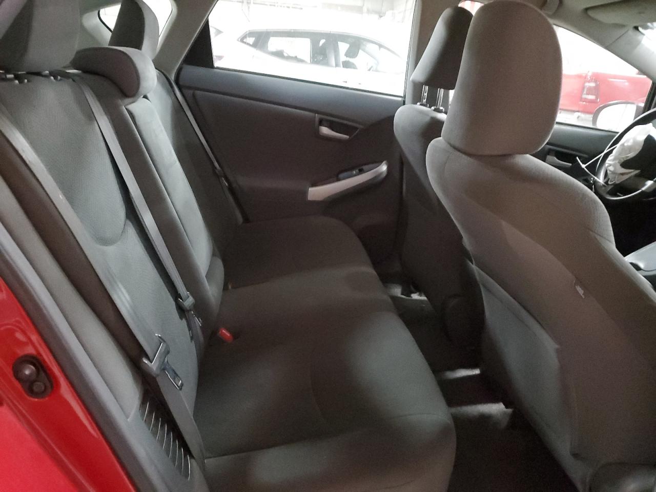 2011 Toyota Prius - Image 10