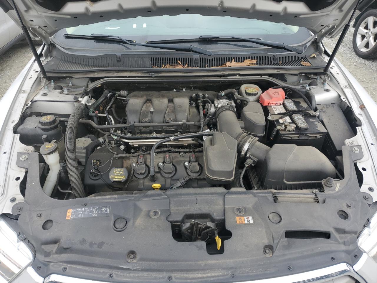 2013 Ford Taurus - Image 11