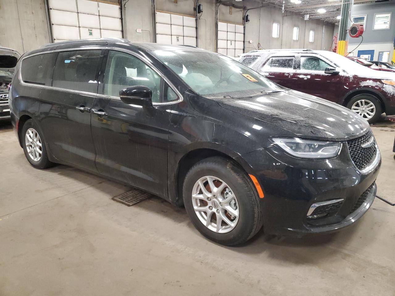 2021 Chrysler Pacifica - Image 4