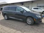 2017 Chrysler Pacifica Touring L na sprzedaż w Dyer, IN - Front End