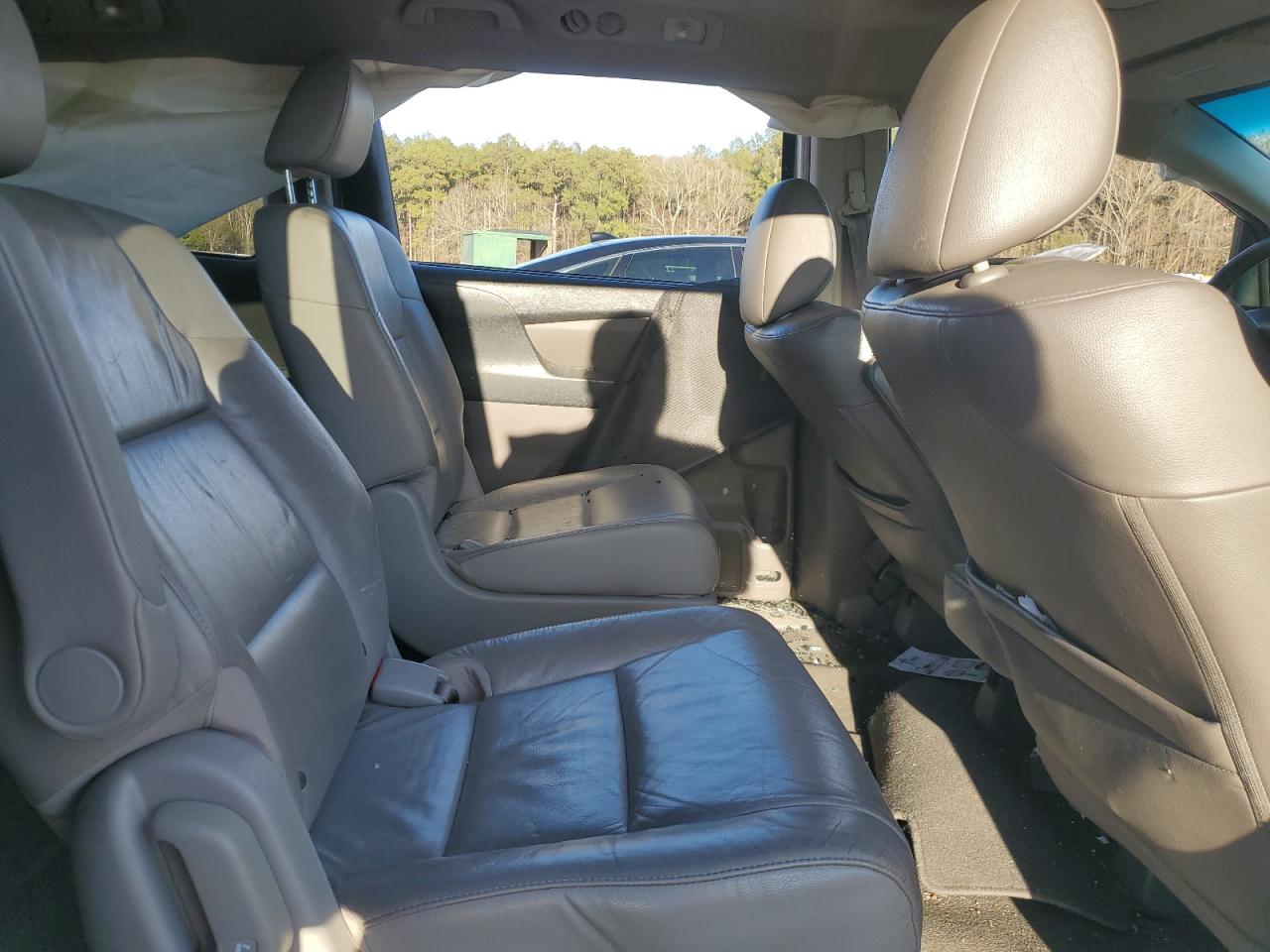 2011 Honda Odyssey - Image 11