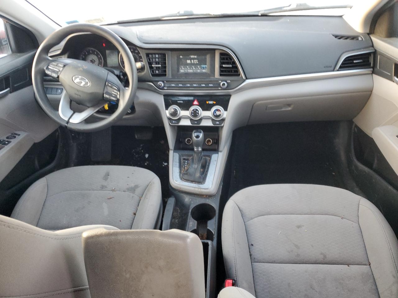 2019 Hyundai Elantra - Image 8