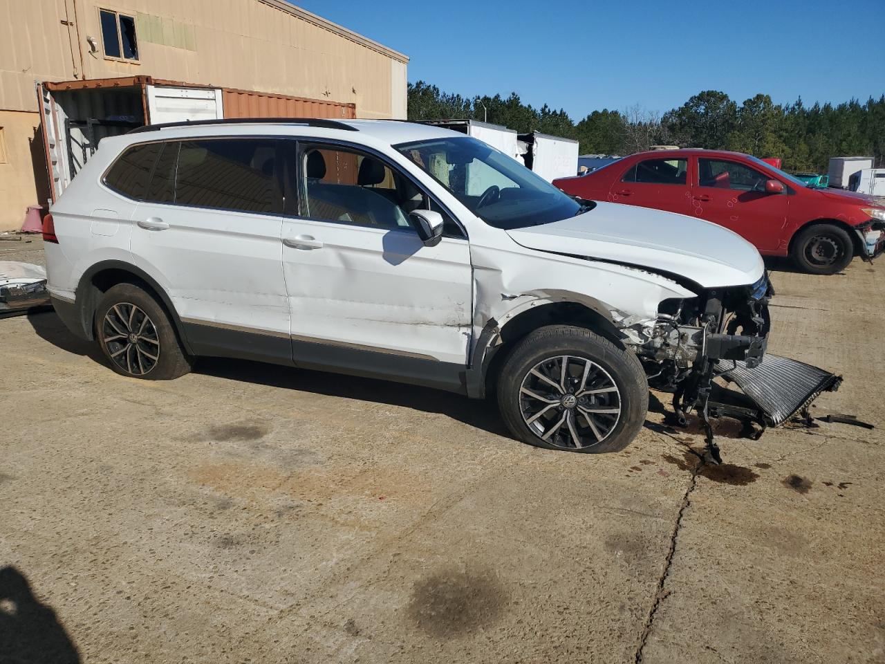 2021 Volkswagen Tiguan - Image 4