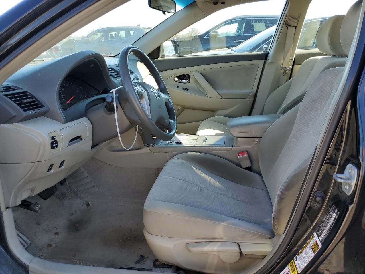 2010 Toyota Camry - Image 7