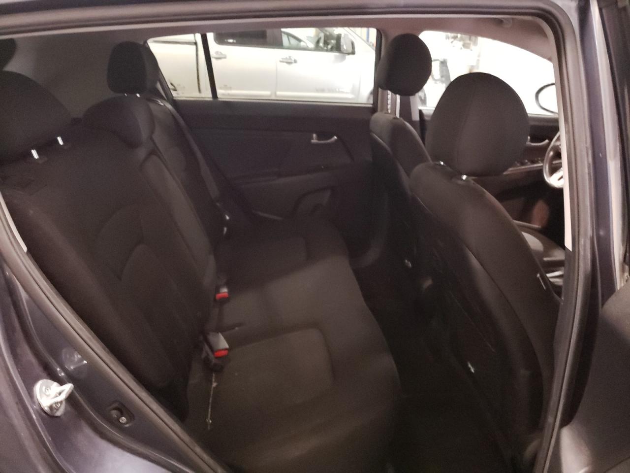2012 Kia Sportage - Image 11