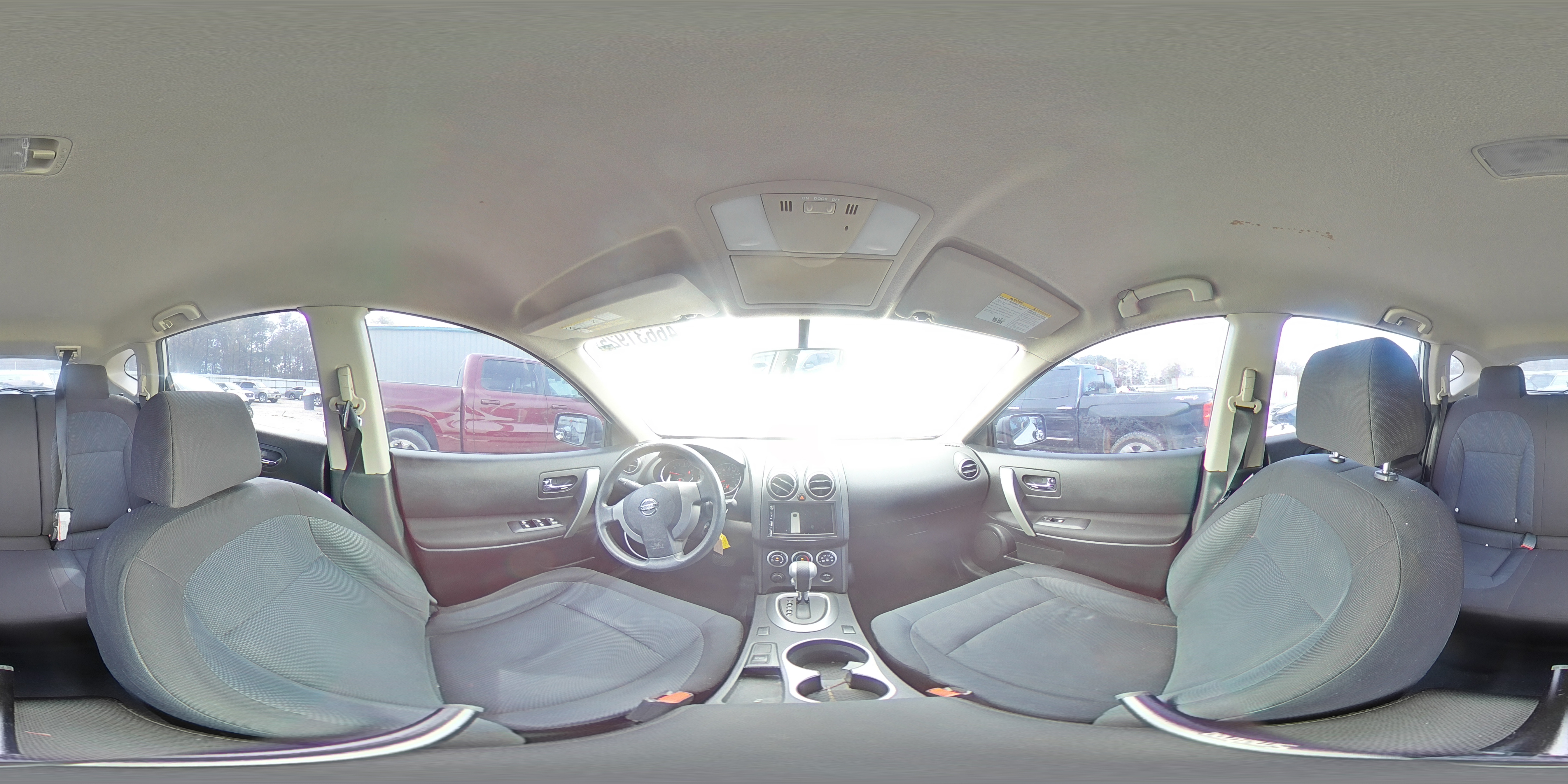 2014 Nissan Rogue - Image 16
