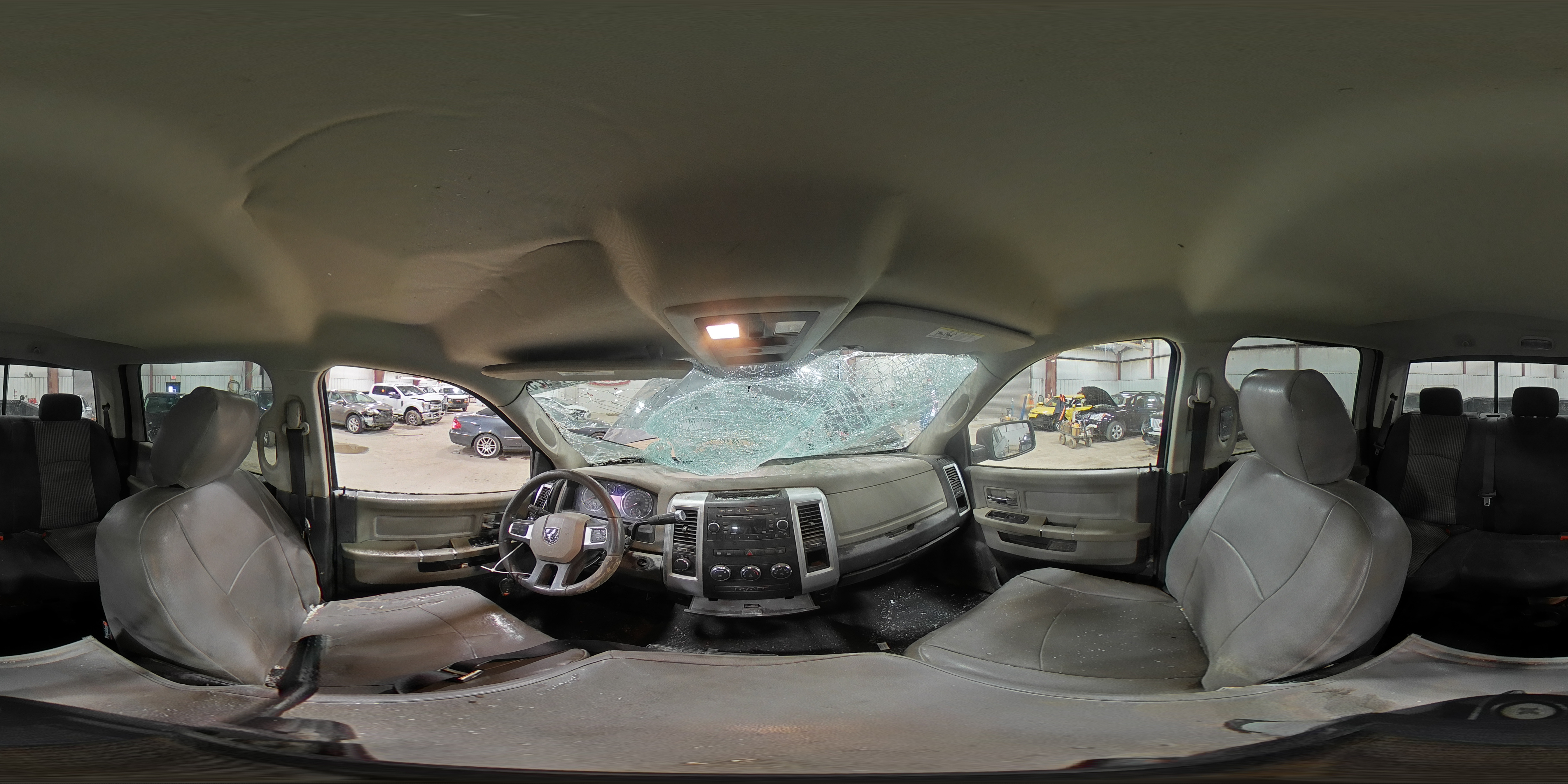 2010 Dodge RAM - Image 13