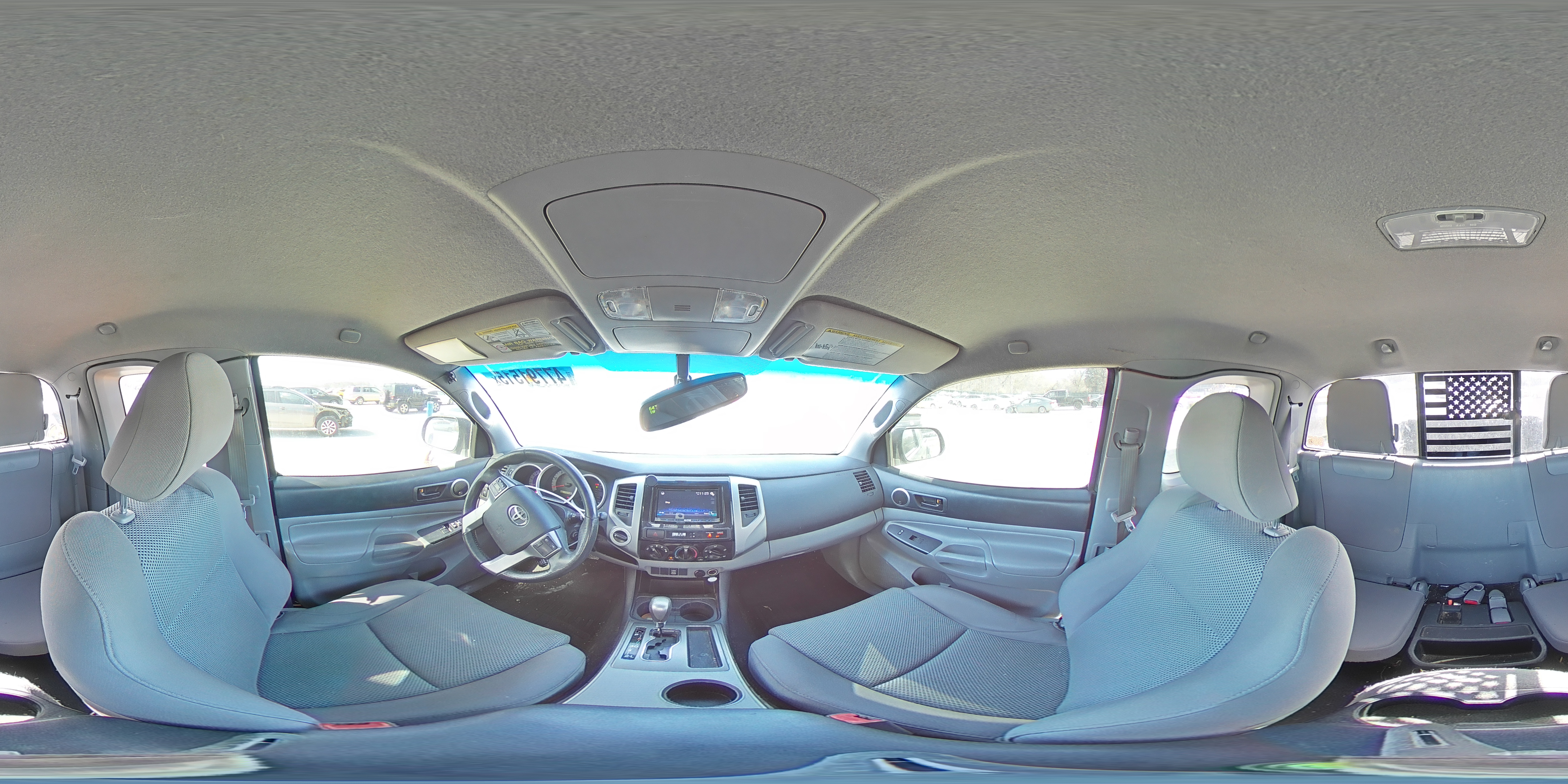 2012 Toyota Tacoma - Image 12