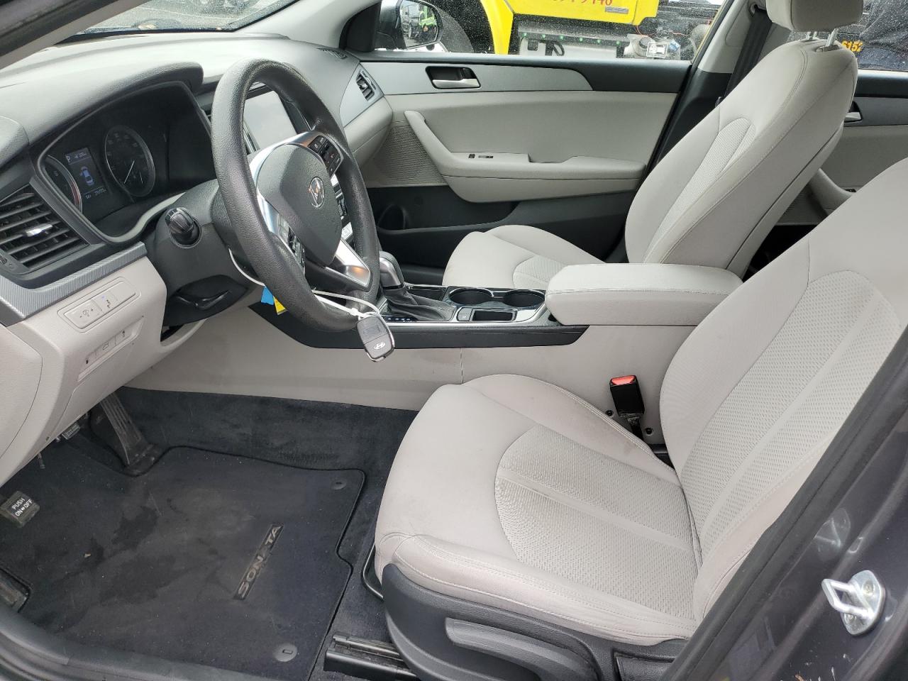 2018 Hyundai Sonata - Image 7