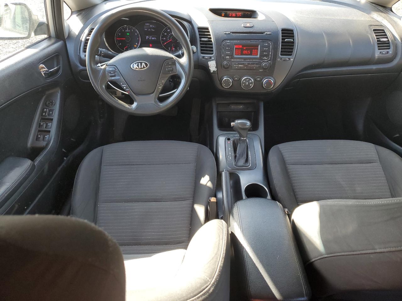 2014 Kia Forte - Image 9