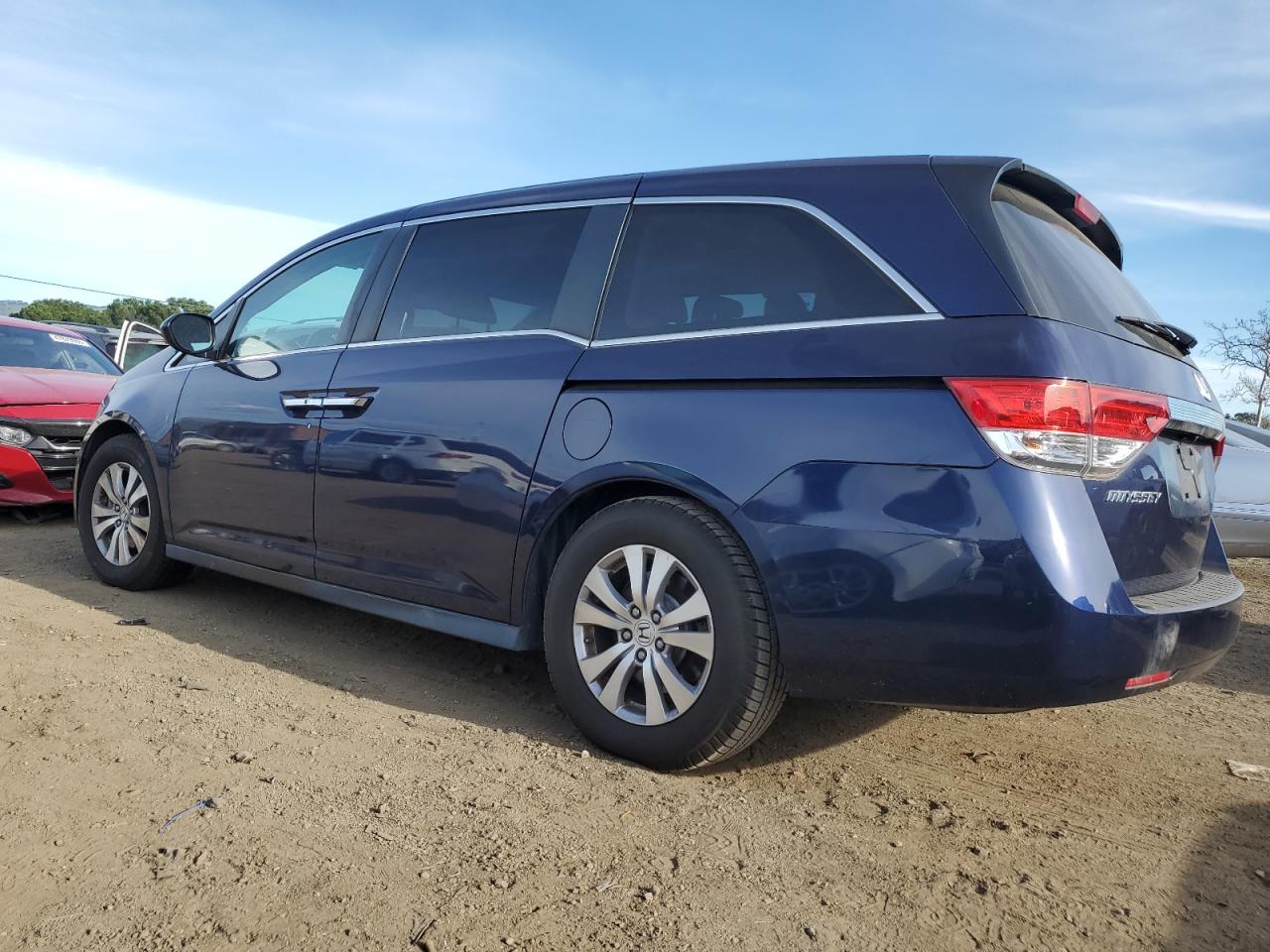 2016 Honda Odyssey - Image 2