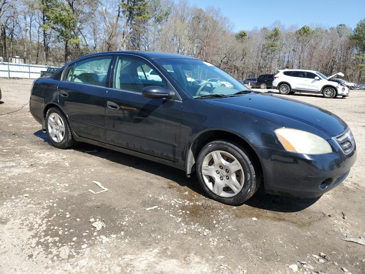 2004 Nissan Altima - Image 4