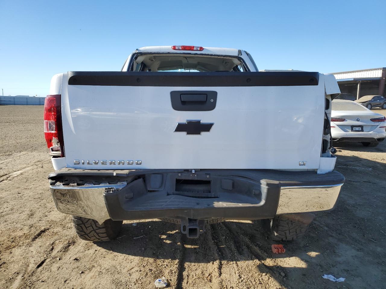2011 Chevrolet Silverado - Image 6