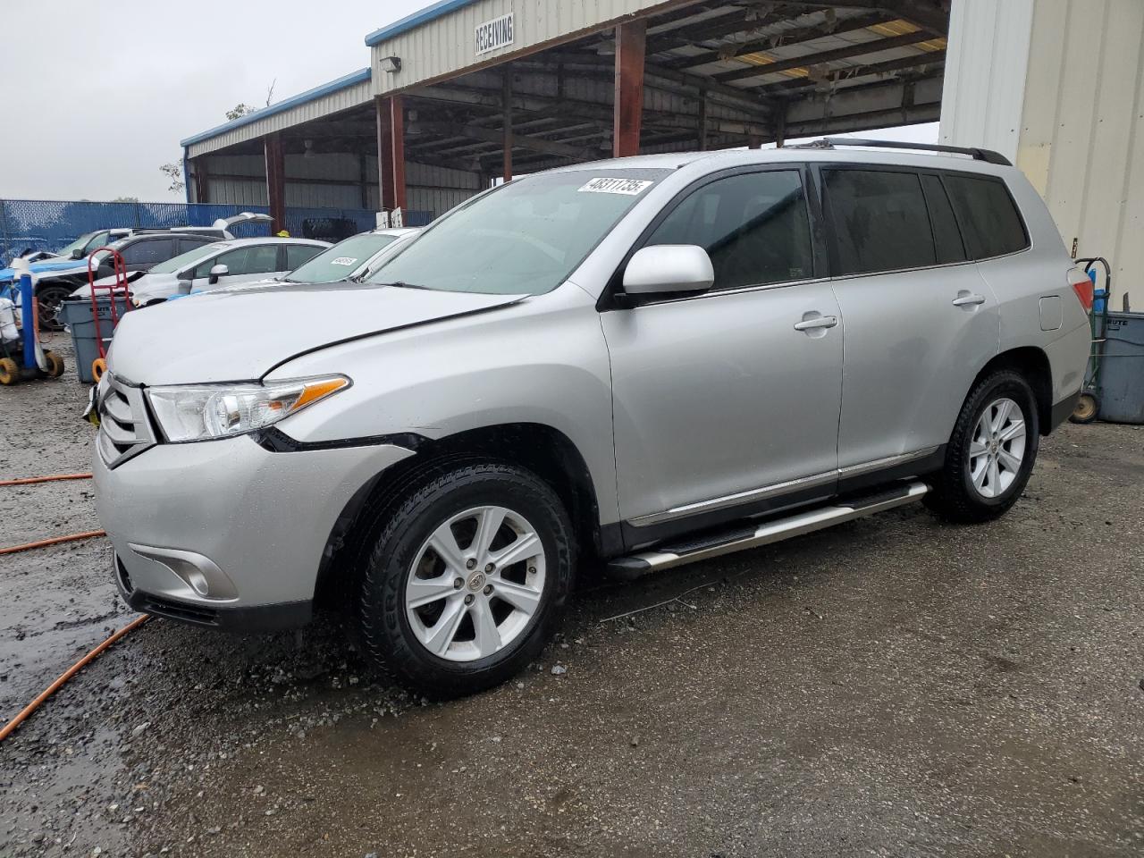 2013 Toyota Highlander - Image 1