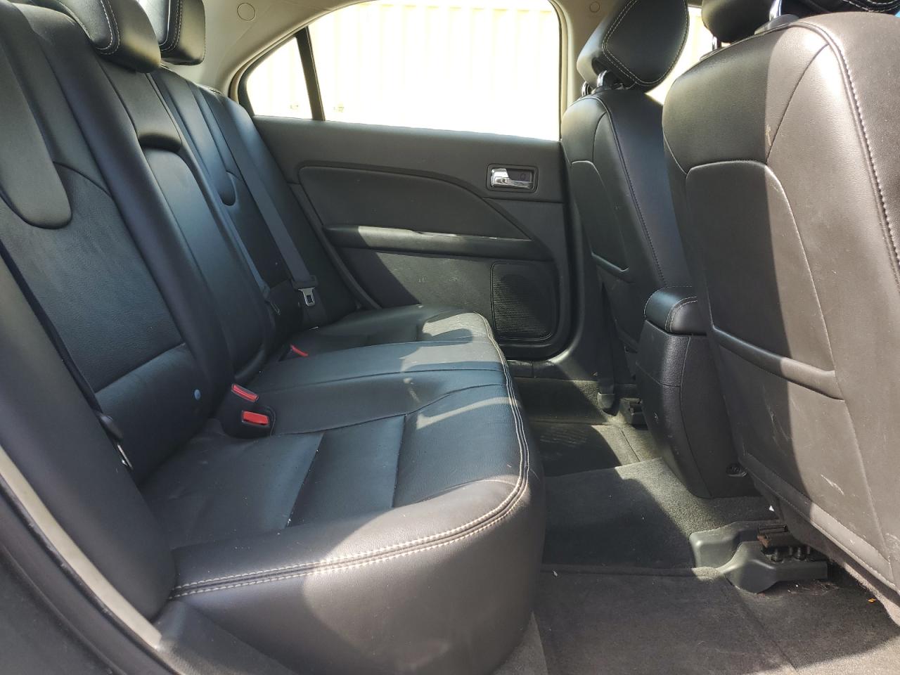 2012 Ford Fusion - Image 11