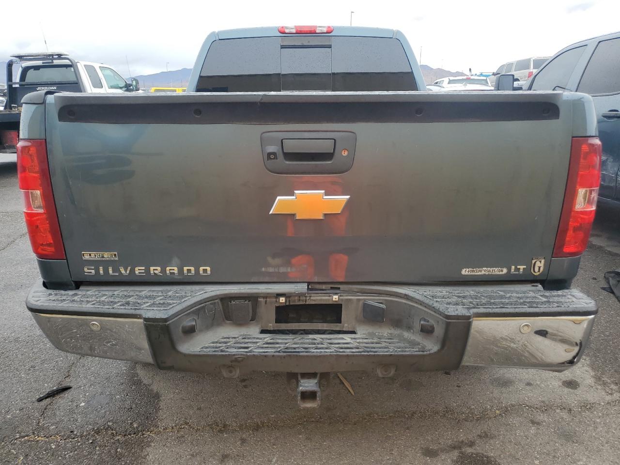 2011 Chevrolet Silverado - Image 6