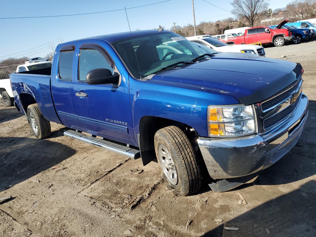 2013 Chevrolet Silverado - Image 4