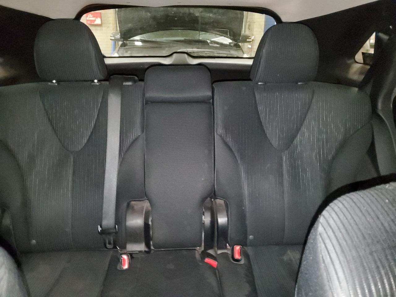 2013 Toyota Venza - Image 10