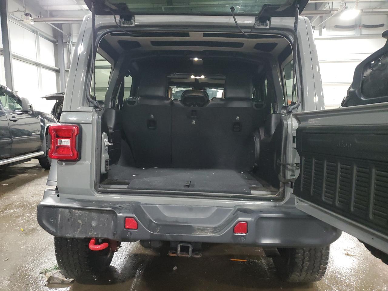 2019 Jeep Wrangler - Image 6