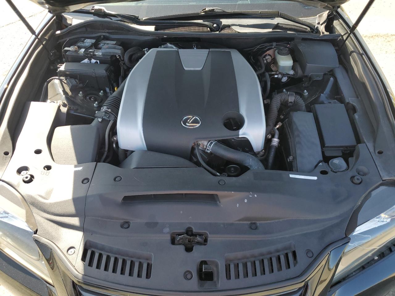 2014 Lexus GS - Image 13