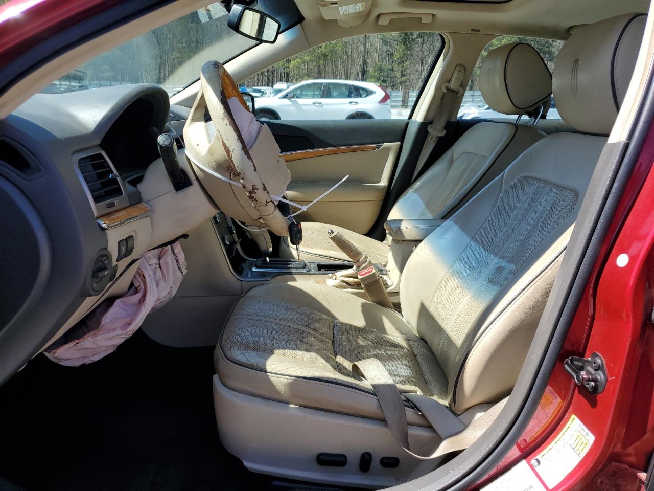 2012 Lincoln MKZ - Image 7