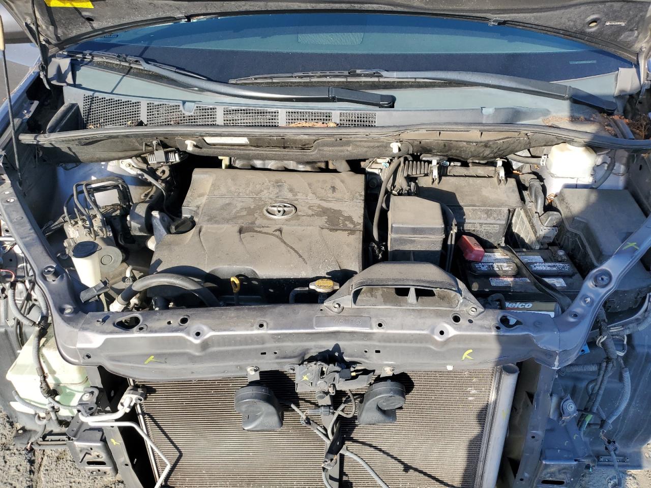 2011 Toyota Sienna - Image 12