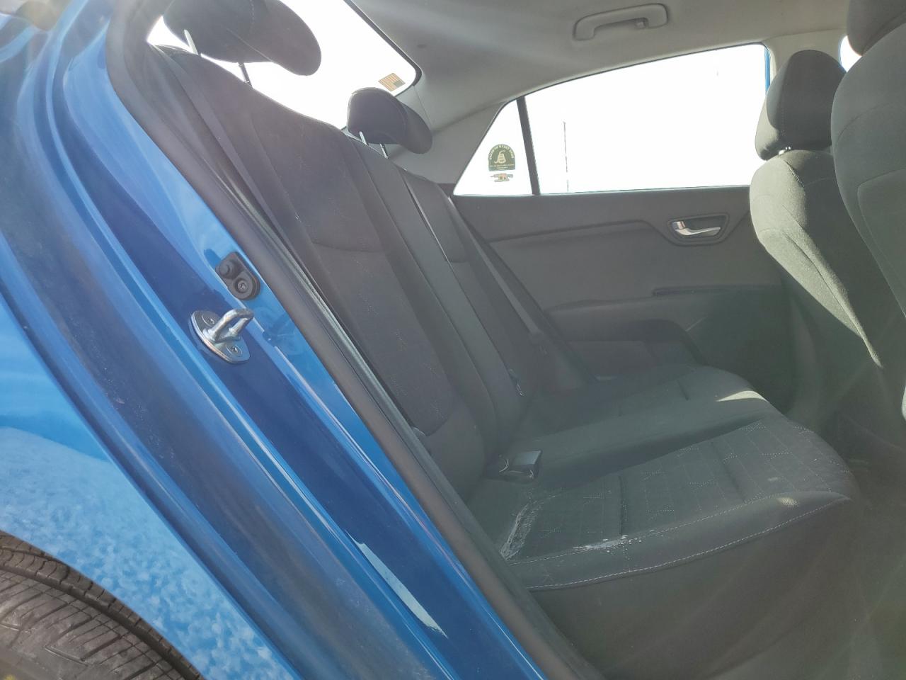 2023 Kia Rio - Image 10