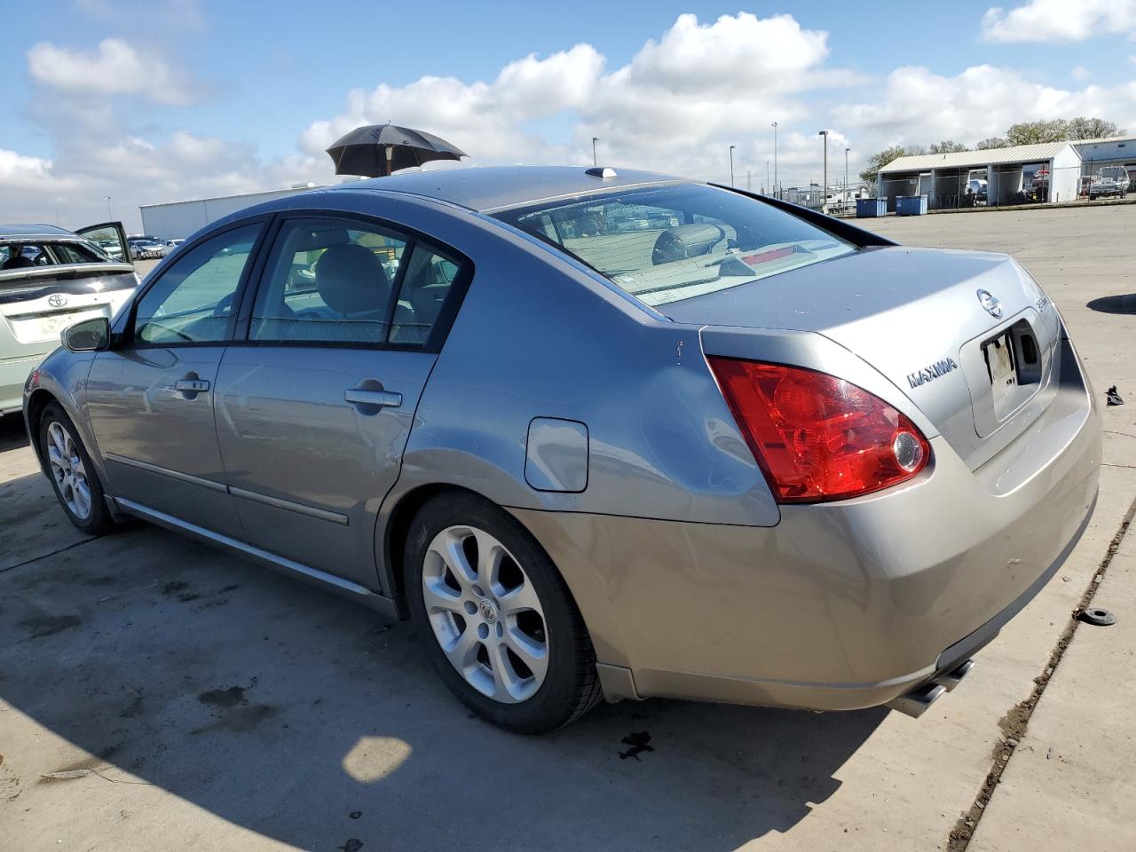 2008 Nissan Maxima - Image 2