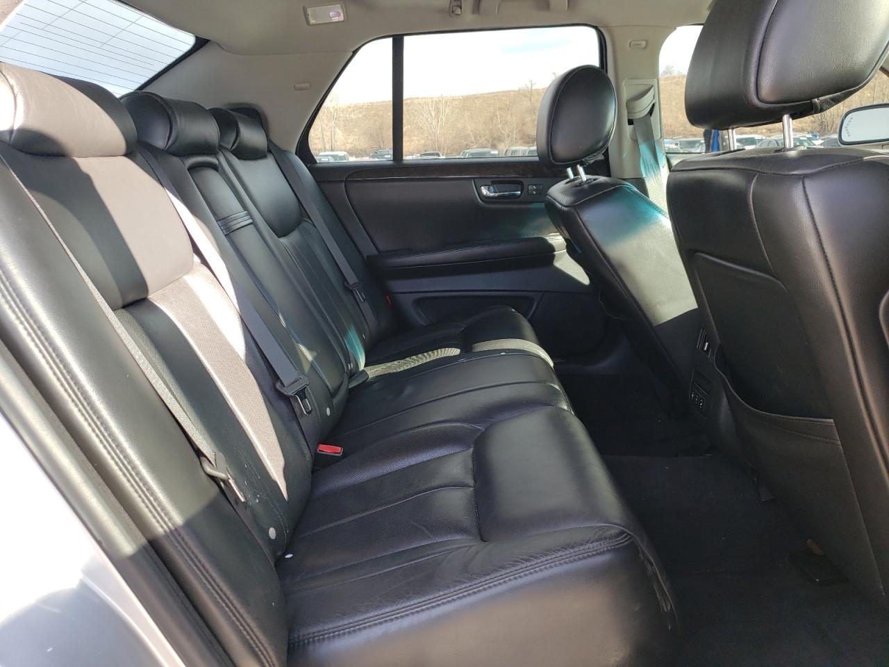 2008 Cadillac DTS - Image 10