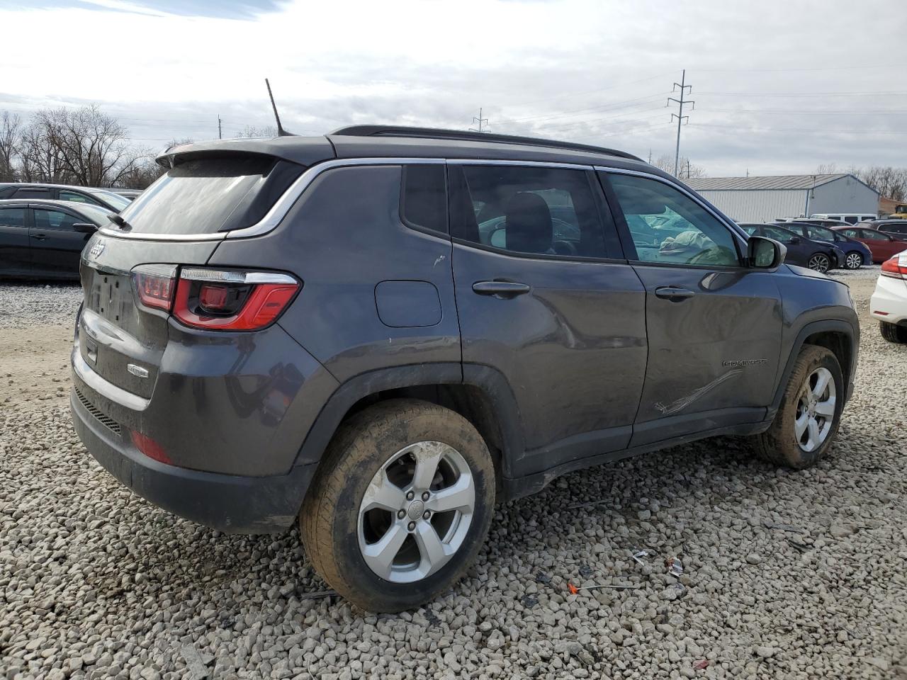 2017 Jeep Compass - Image 3