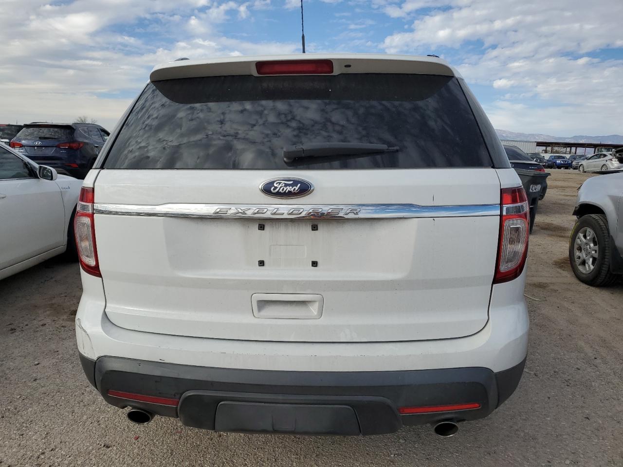 2014 Ford Explorer - Image 6