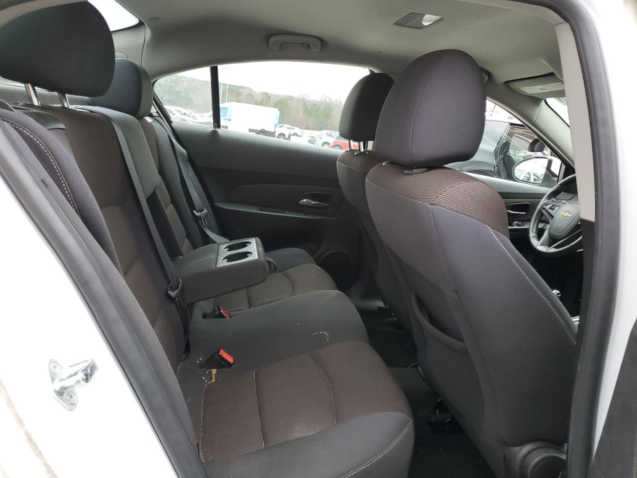2016 Chevrolet Cruze - Image 10