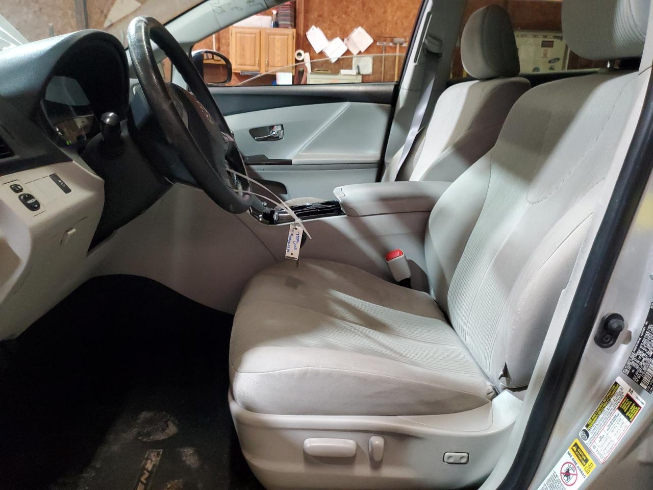 2010 Toyota Venza - Image 7