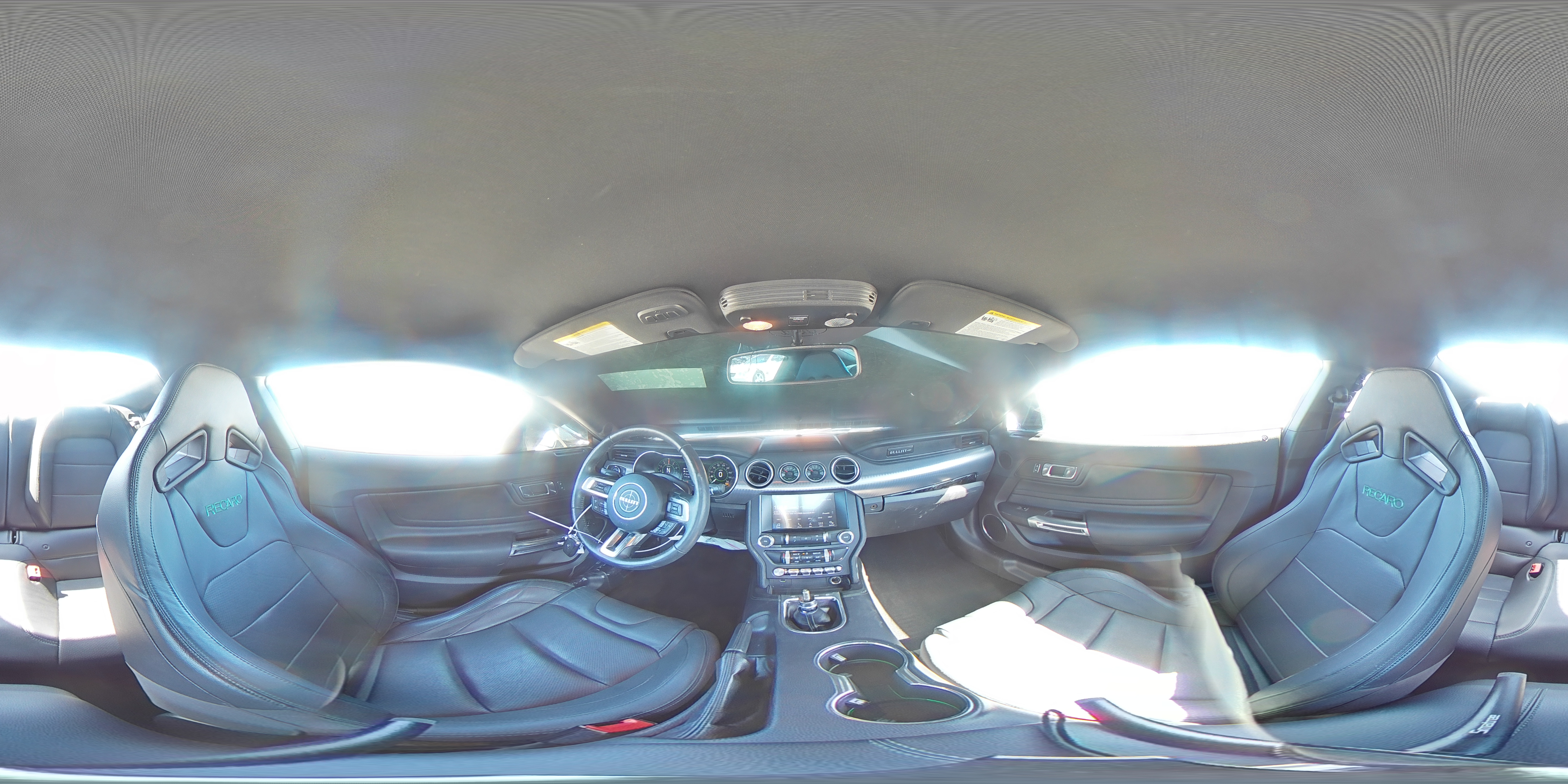 2019 Ford Mustang - Image 15