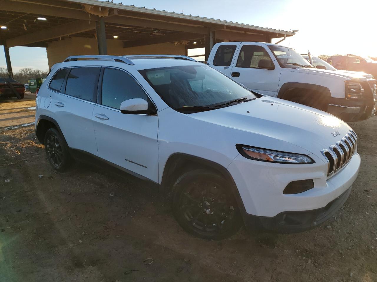 2016 Jeep Grand Cherokee - Image 4