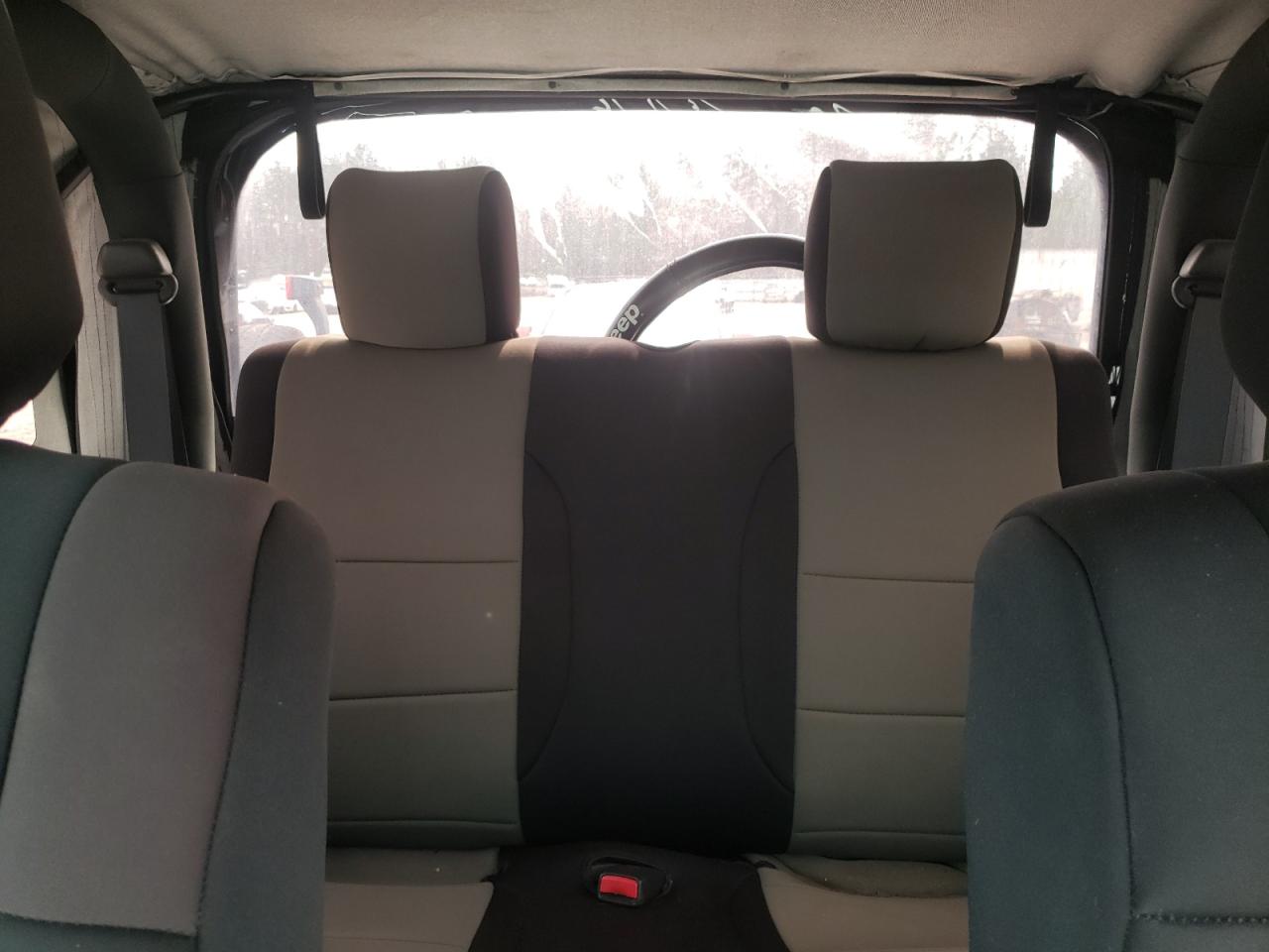 2009 Jeep Wrangler - Image 10